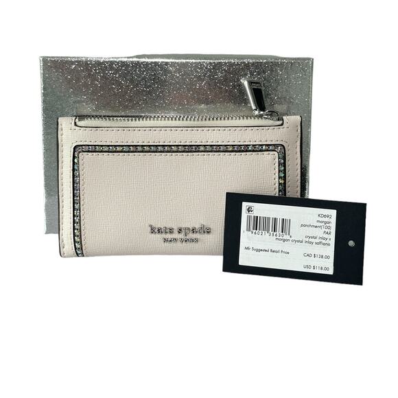 NWT Kate Spade White Wallet with Silver  accents. Includes gift 🎁 box - Picture 9 of 15